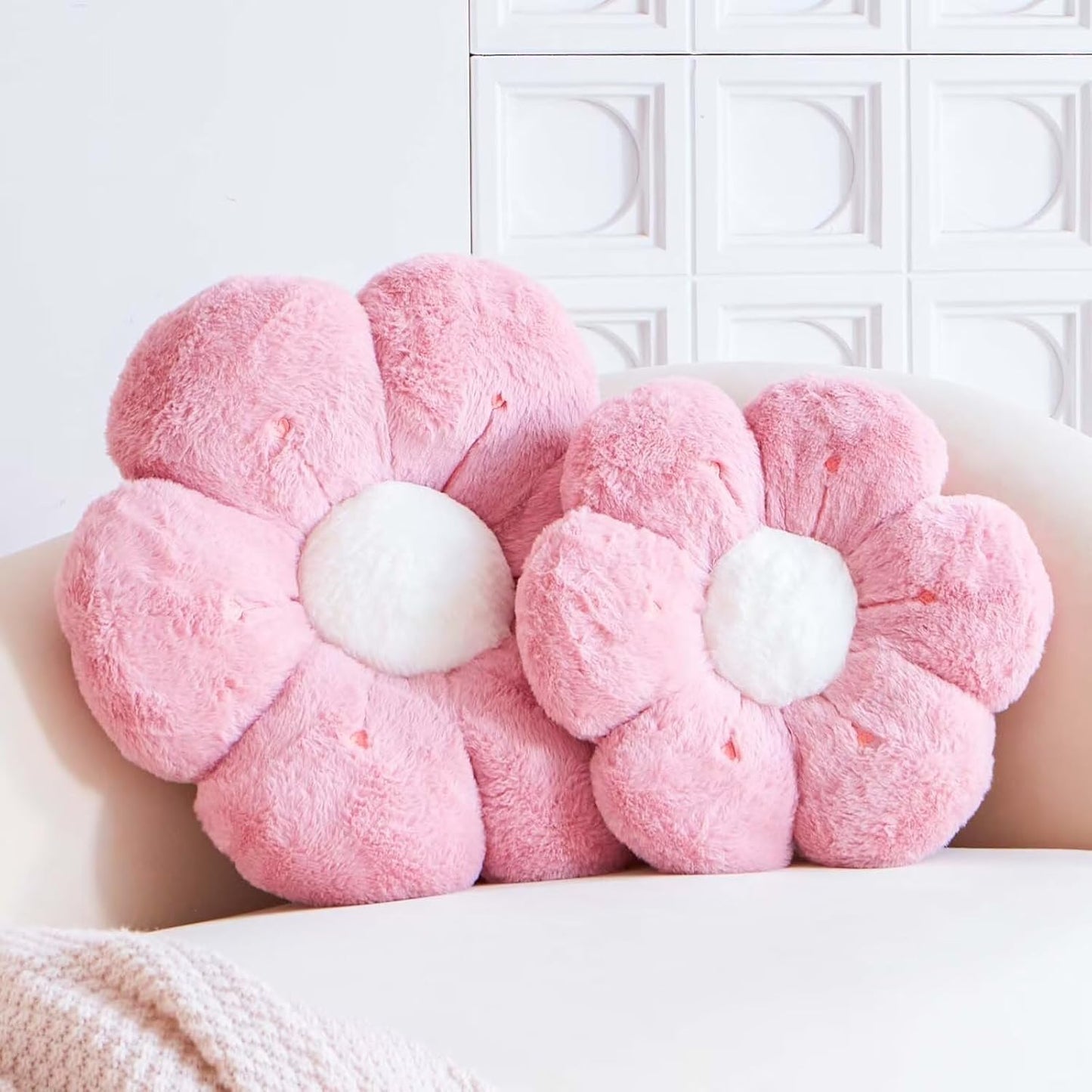 Flower Pillow, Cute Flower Shaped Decorative Pillow, Soft Rabbit Fur Daisy Pillow Home Decor Floor Seating Cushion for Bedroom Living Room (Dusty Pink 19.6 Inch)