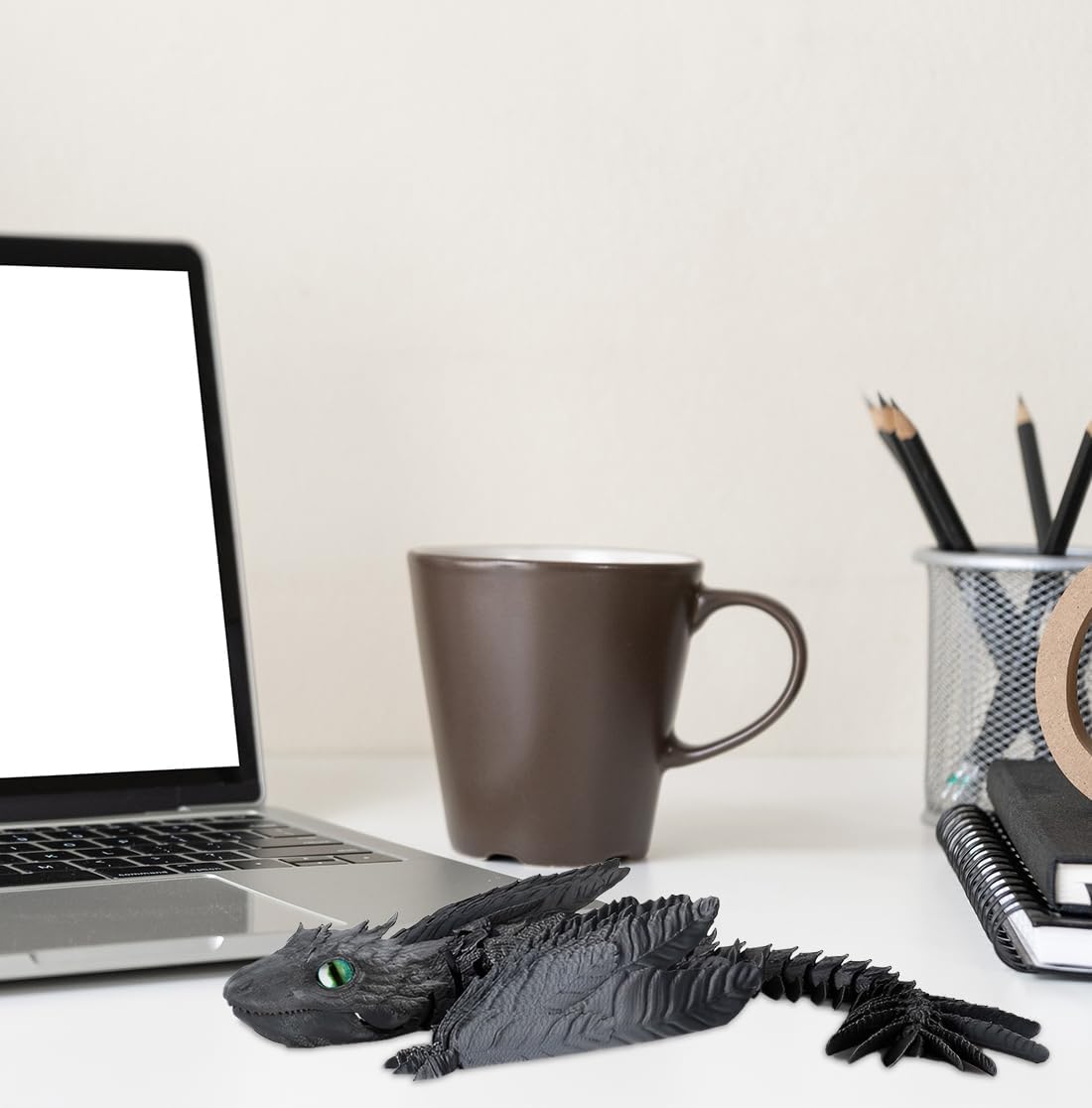 3D Printed Dragon with Wings 3D Printed Animals Articulated Dragon Fidget Dragon 3D Printed Toys Dragon Toy Desk Pets Home Office Decor (Black)