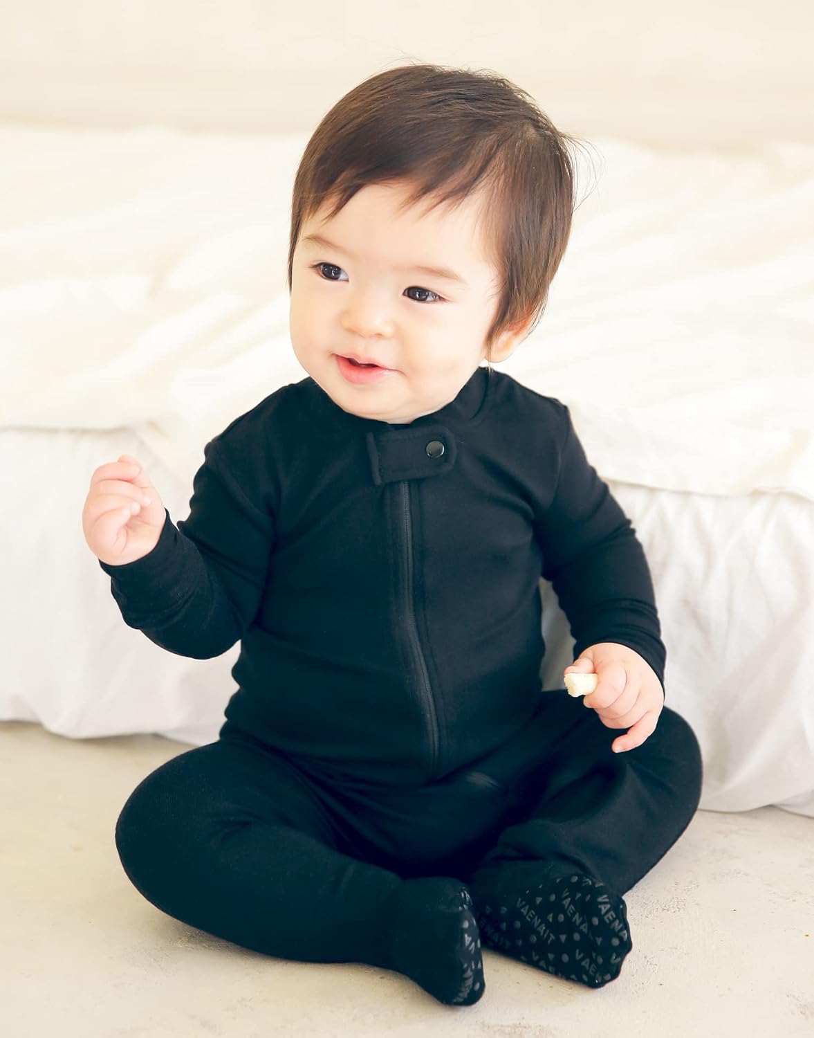 VAENAIT BABY Infant Toddler Boys Girls Footed One-Piece Sleep and Play Premium Modal Pajamas 1-2 Pieces