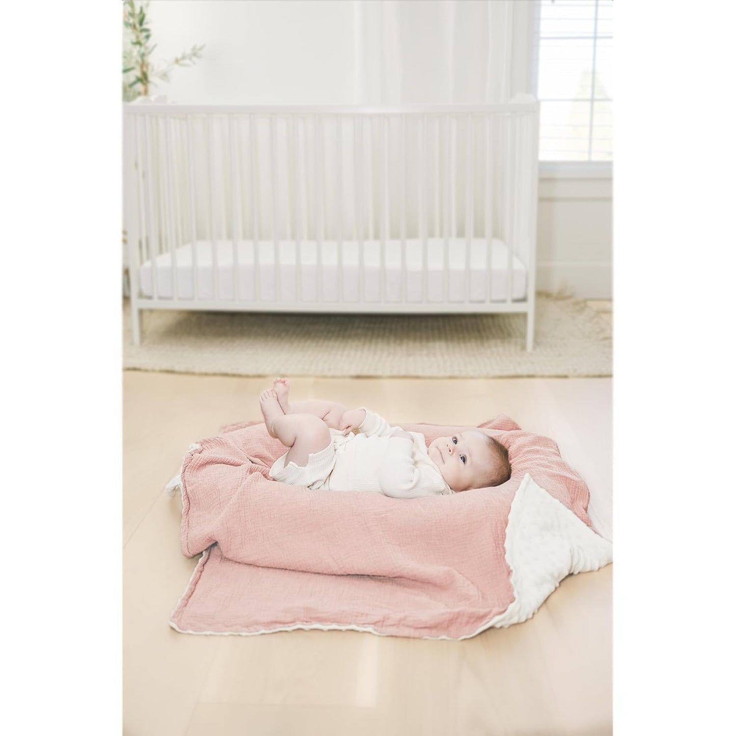 Konssy Baby Blankets for Unisex Boys Girls, Super Soft Nursery Minky Blankets with Muslin Cotton Front and Dotted Fleece Backing, Printed Bed Throws Newborn