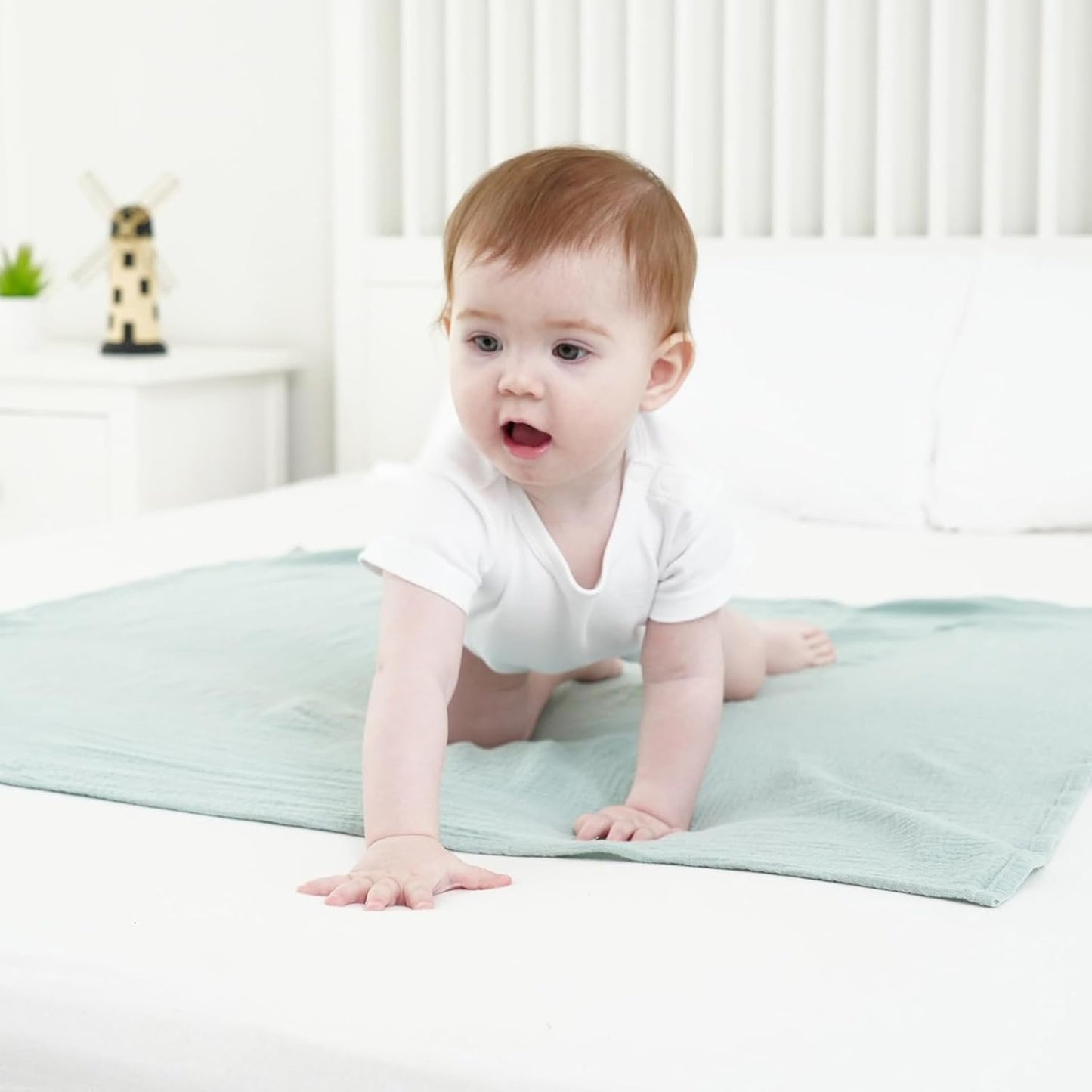 Muslin Swaddle Blankets for Newborns, 2 Pack 100% Cotton Receiving Blankets, Soft and Breathable Baby Swaddles, Large 40 x 40 Inches, Baby Essentials for Boys and Girls, Shower Gift