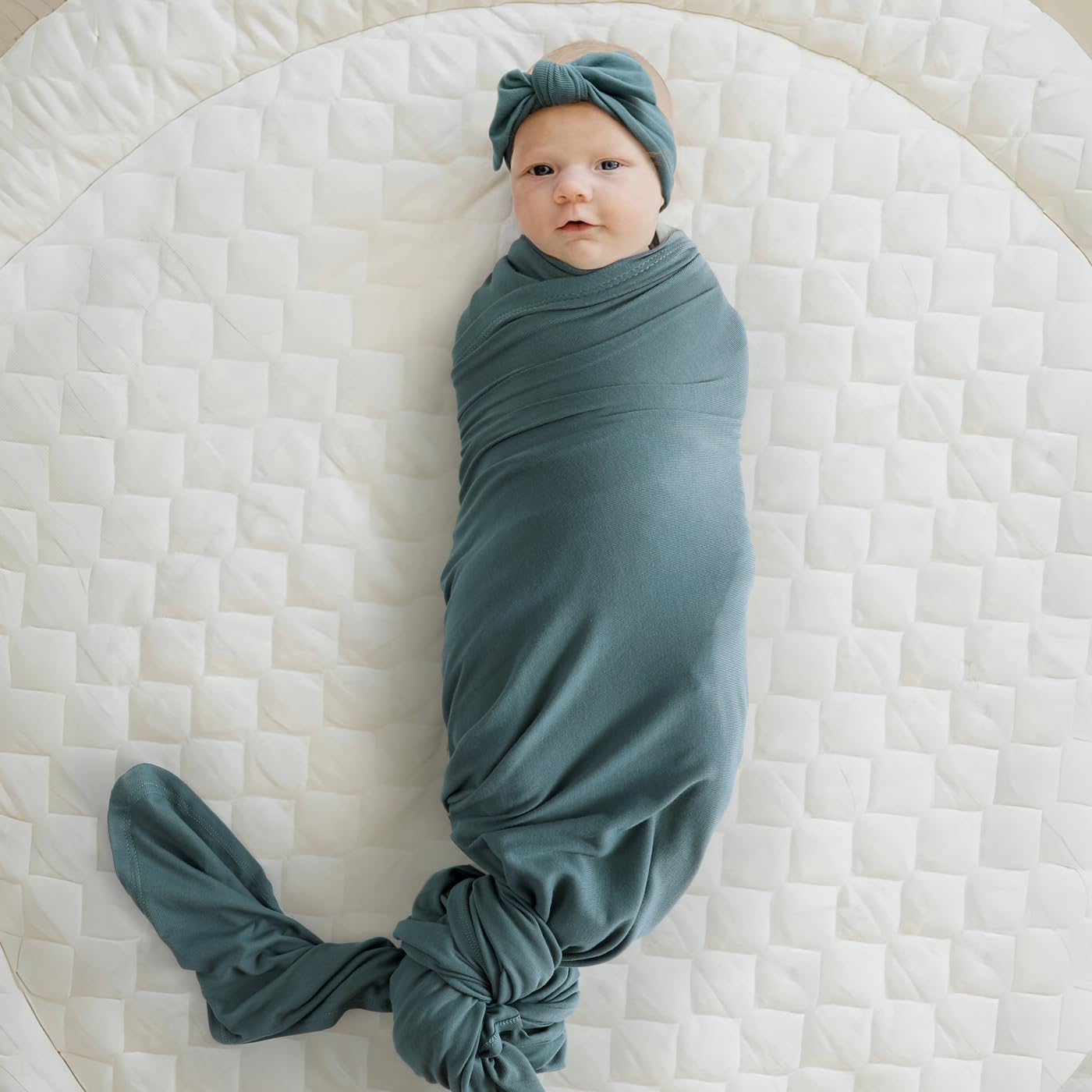 GRSSDER Newborn Swaddle Blanket, Ultra Soft Jersey Receiving Blanket with Matching Headband and Beanie Set, 47×47" Extra Large Nursery Swaddle Wrap for Girls and Boys