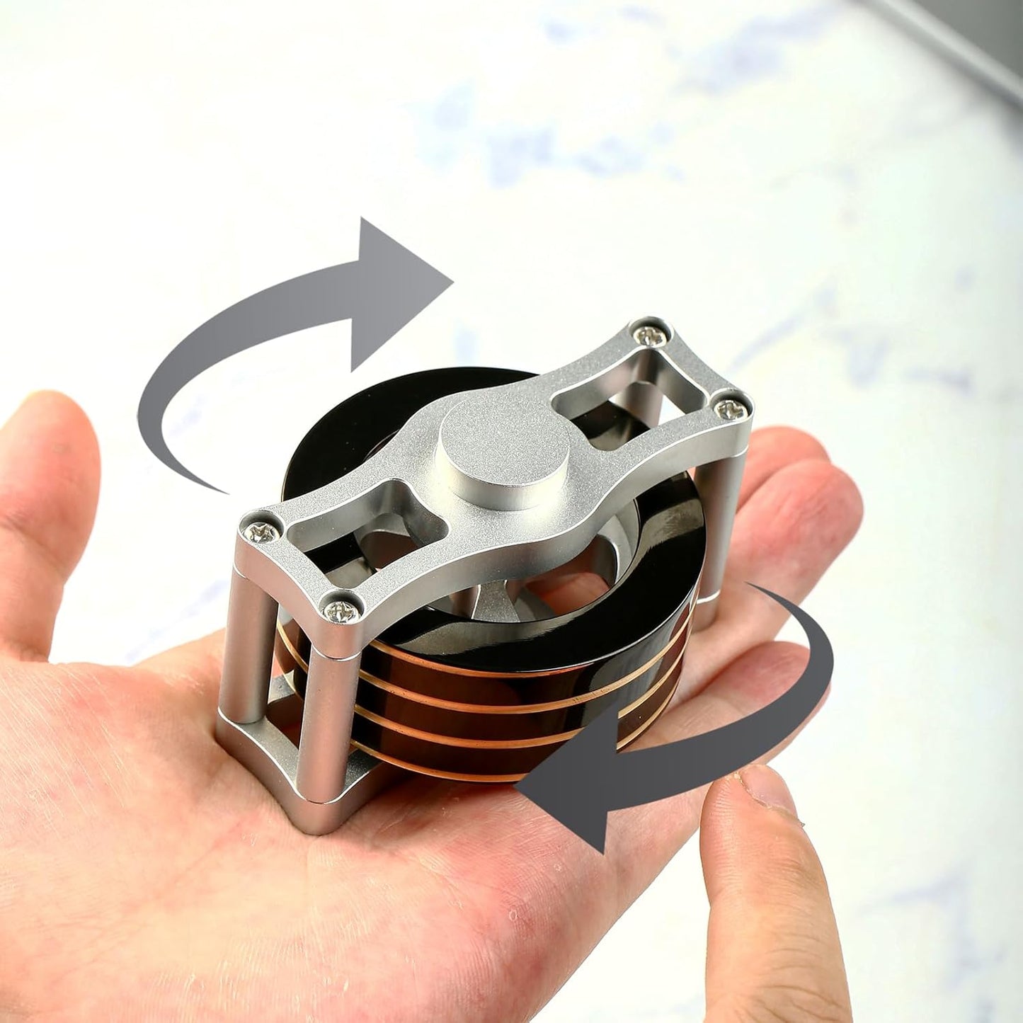 Metal Spinning Top Fidget Toys Perpetual Motion Machine, Silent Spinners Gyro Desk Toys Tech Gadgets for Adults with Anxiety, Kinetic Toy Long Lasting Exceed 30 Mins, Illusion Gloss Black