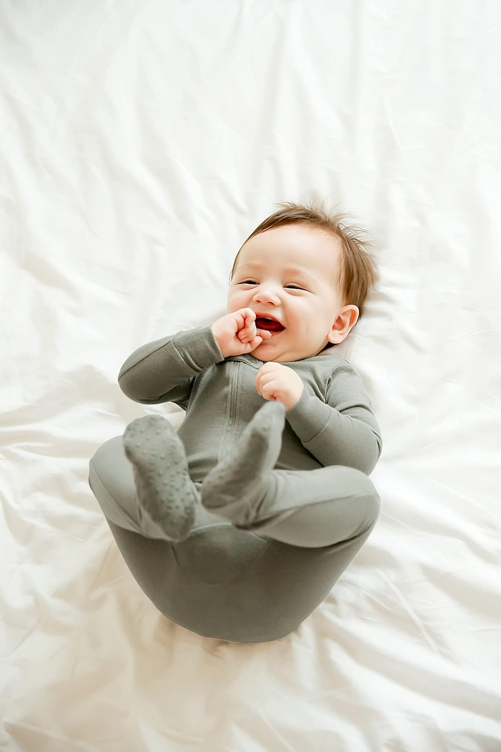 VAENAIT BABY Infant Toddler Boys Girls Footed One-Piece Sleep and Play Premium Modal Pajamas 1-2 Pieces