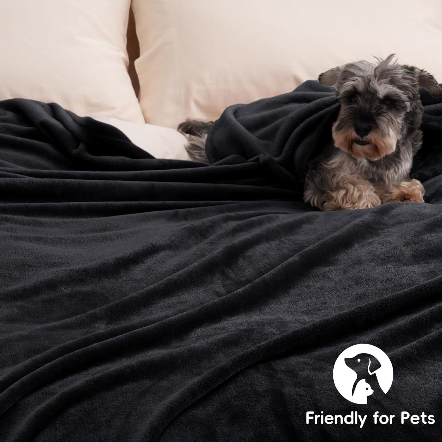 PHF Ultra Soft Fleece Blanket Twin Size, No Shed No Pilling Luxury Plush Cozy 300GSM Lightweight Blanket for Bed, Couch, Chair, Sofa Suitable for All Season, 66" x 90", Black