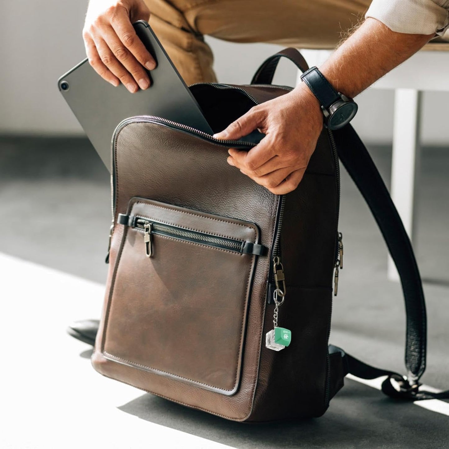 1Pc Green Long-Lasting Light Up Key Presser Toy, Portable Keyboard Switcch Fidget Toy|Lighted Key Clicker Toy with Chinese Character,Button Press Fidget Toy for Adults Office Fidget Toys Fidget Blocks