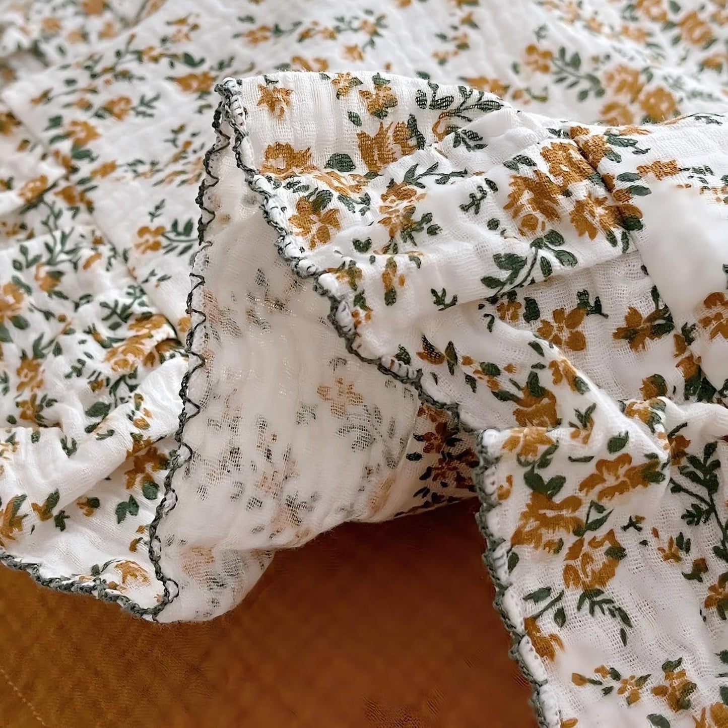 BuLuTu Cotton Muslin Ruffle Edge with Hibiscus Flowers Kids Toddler Pillowcase Soft Travel Pillow Nursery Pillowcase for Boys,Girls,Bedding Decor Machine Washable, Durable Pillowcase,1 Piece,Standard